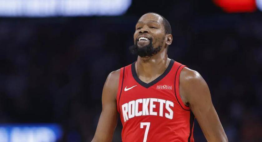 绿军轻取鹈鹕，杜兰特复出后首胜